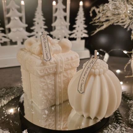 Gift & Curve or Straight Line Ball